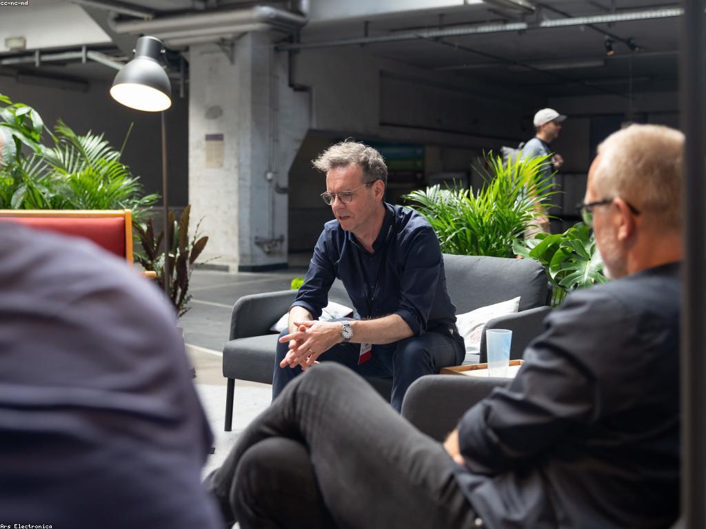 សារៈសំខាន់នៃព័ត៌មានថ្មីៗក្នុងជីវិតសម័យទំនើប